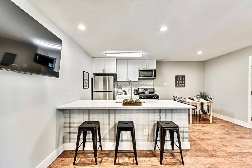 New - Near Deep Ellum + Downtown Dallas Flat Exterior foto